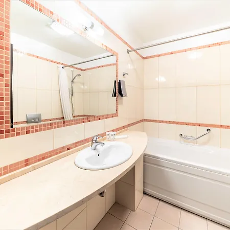 Rixwell Old Palace Hotel