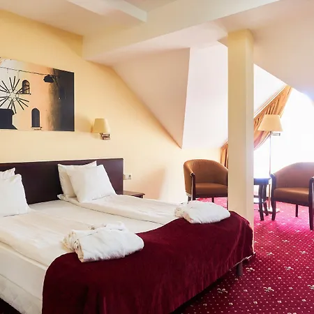 Hotelli Rixwell Old Palace 4*