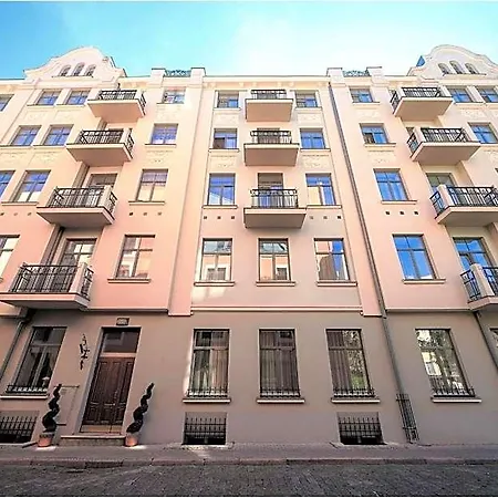 Rixwell Old Palace Hotel 4*