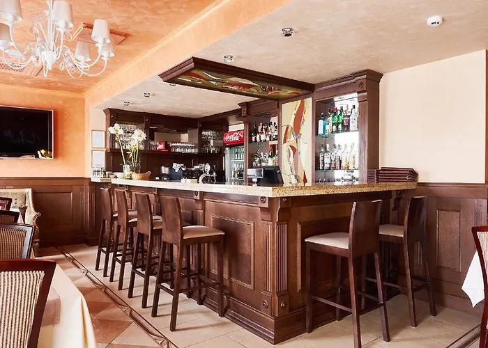 瑞克斯韦尔老里加宫酒店 酒店 4*