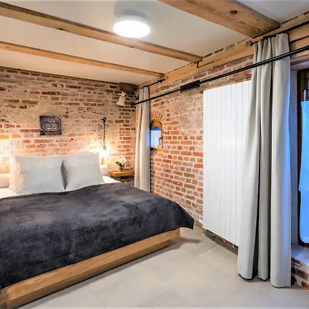 Rixwell Old Palace Hotel