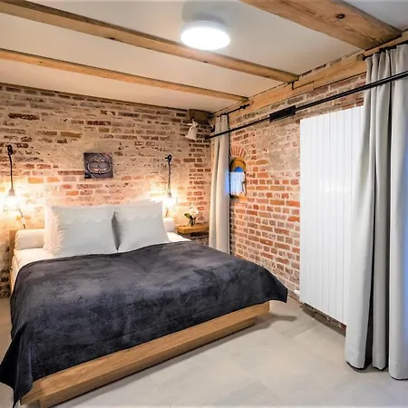 Rixwell Old Palace Hotel 4*