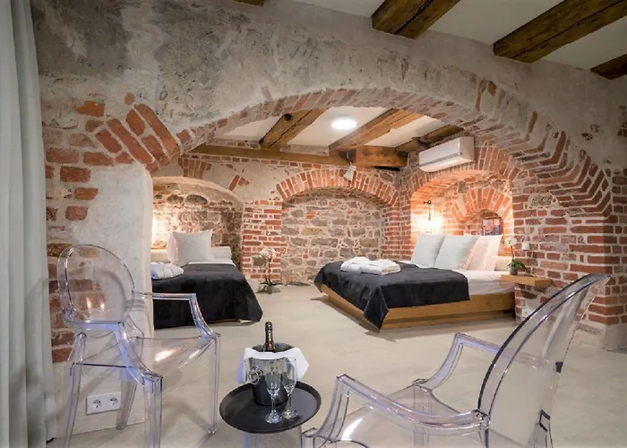 Rixwell Old Palace Hotel 4*