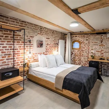 Rixwell Old Palace Otel 4*