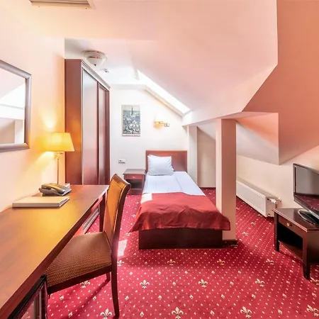 Rixwell Old Palace Otel 4*