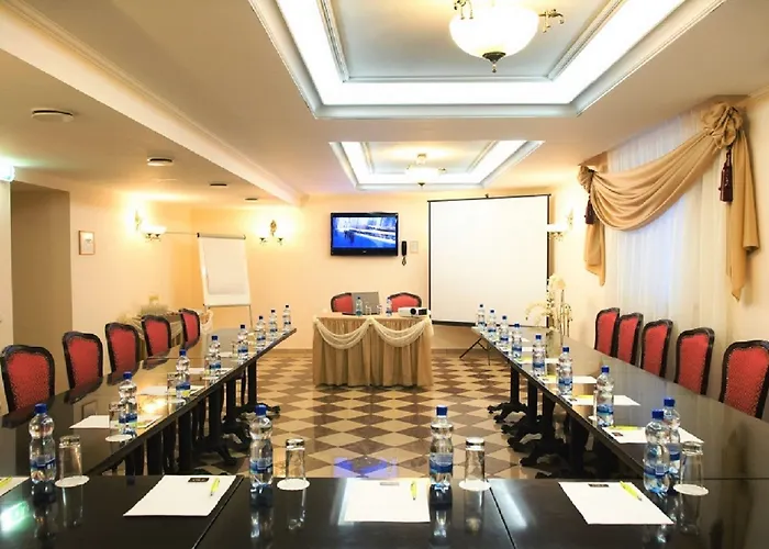 Отель Rixwell Old Palace 4*